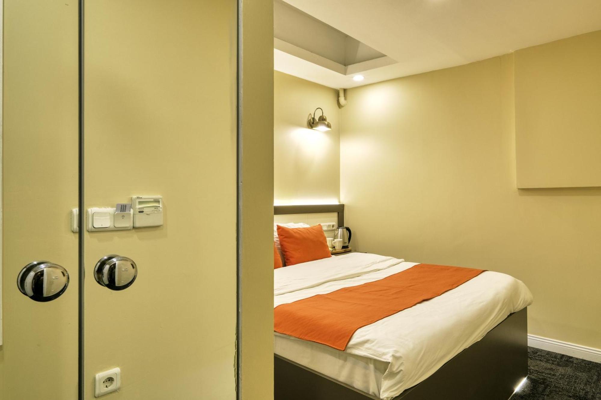 Duck Otel Истанбул Екстериор снимка