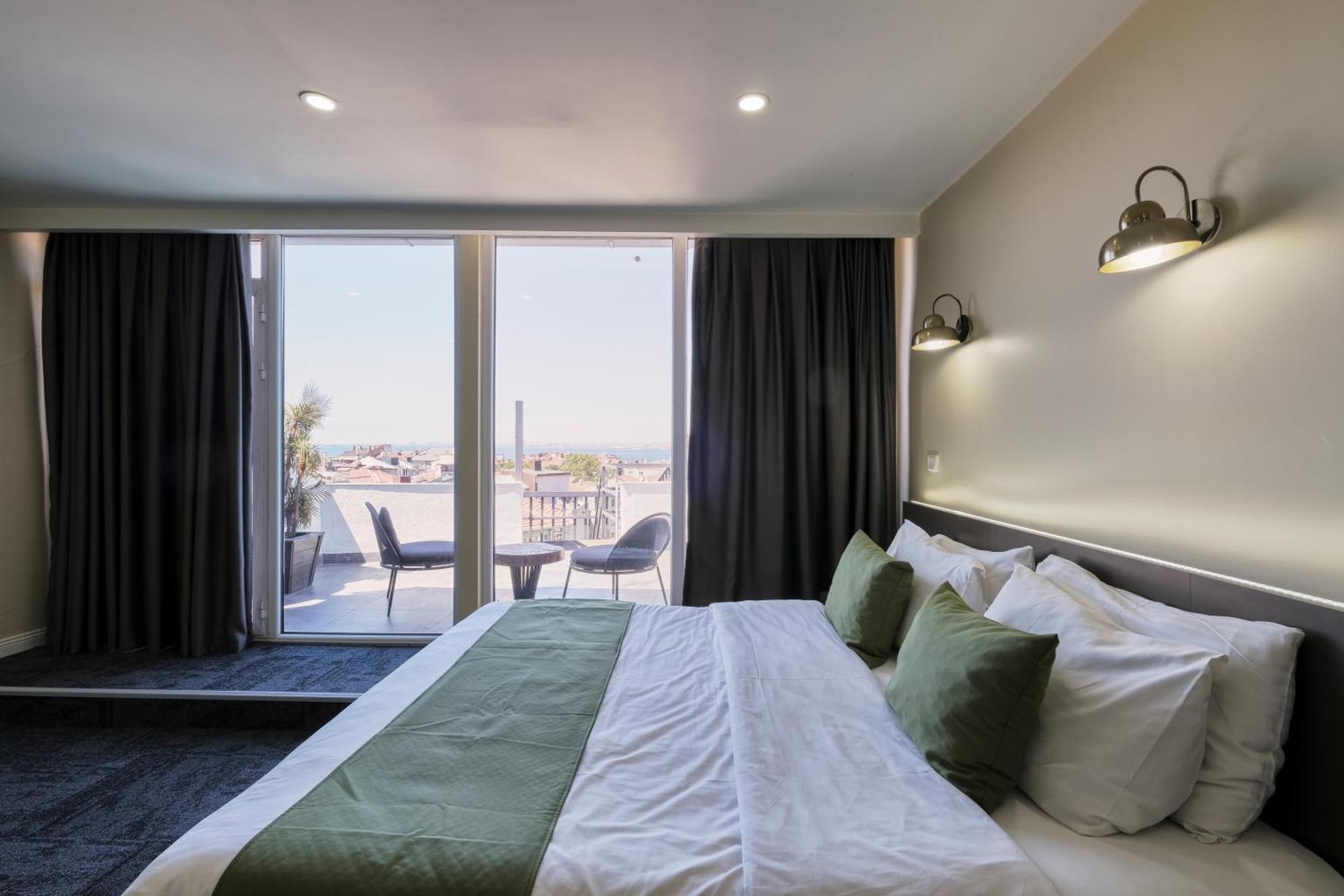 Duck Otel Истанбул Екстериор снимка