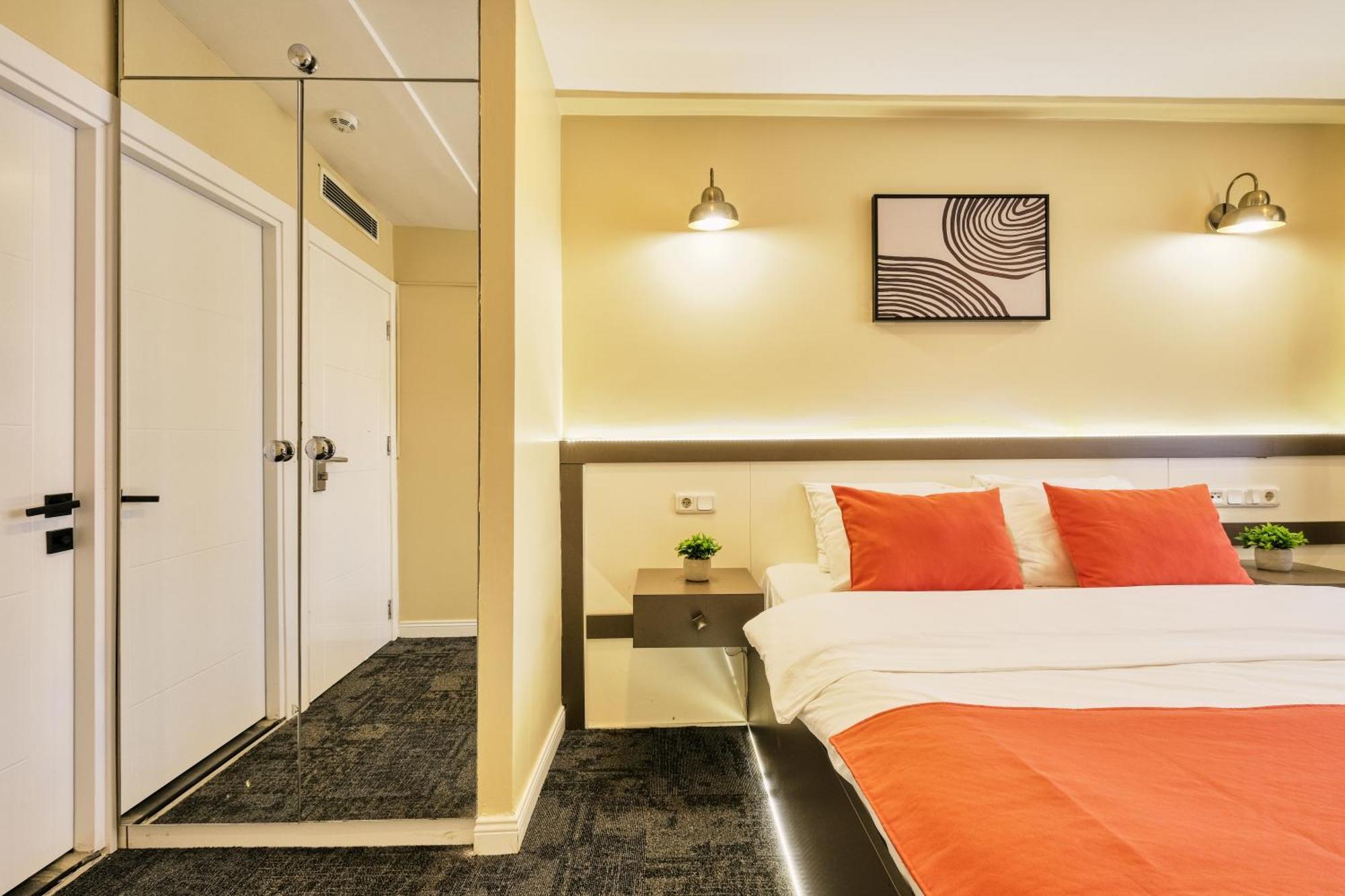 Duck Otel Истанбул Екстериор снимка