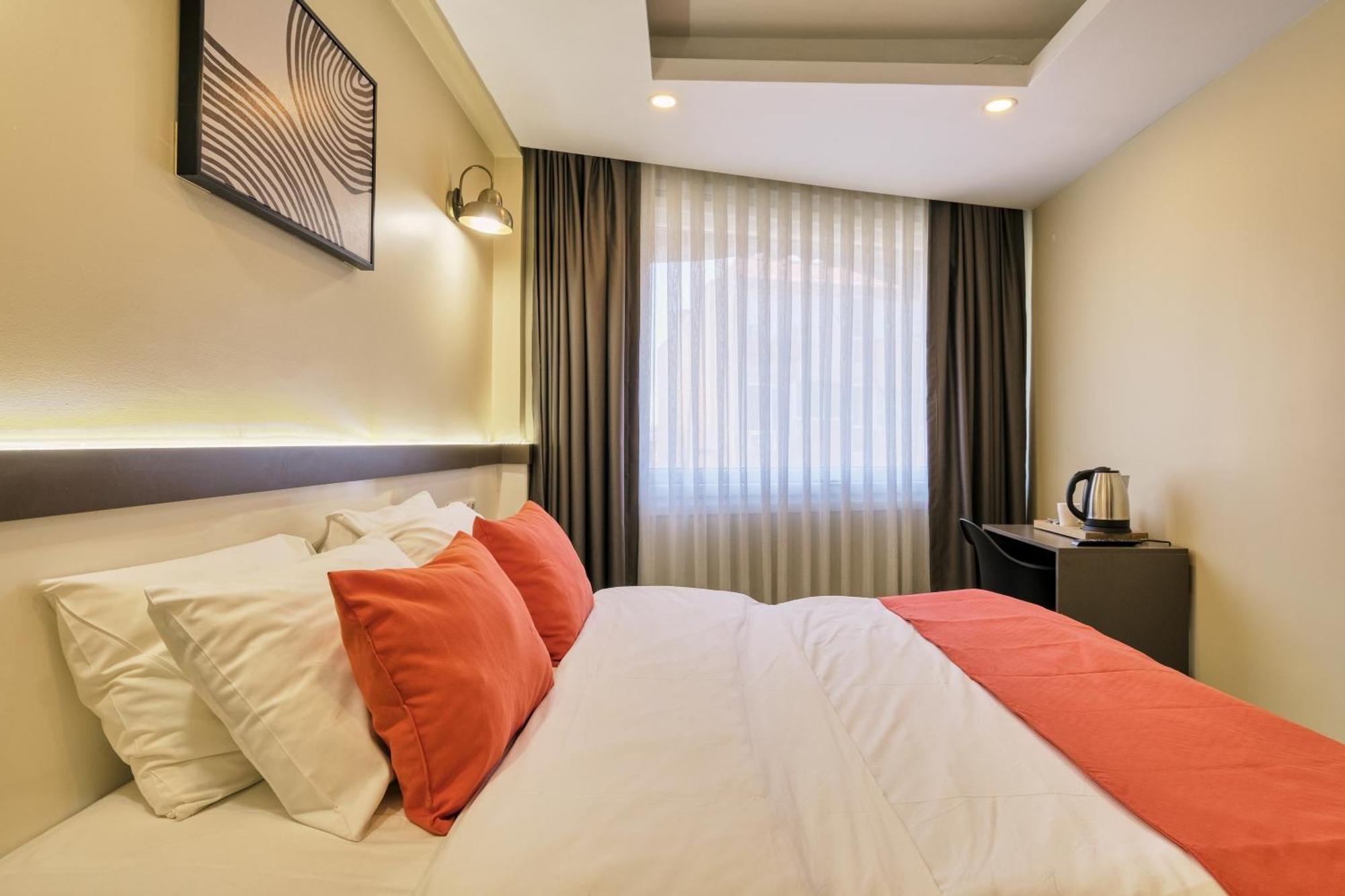 Duck Otel Истанбул Екстериор снимка