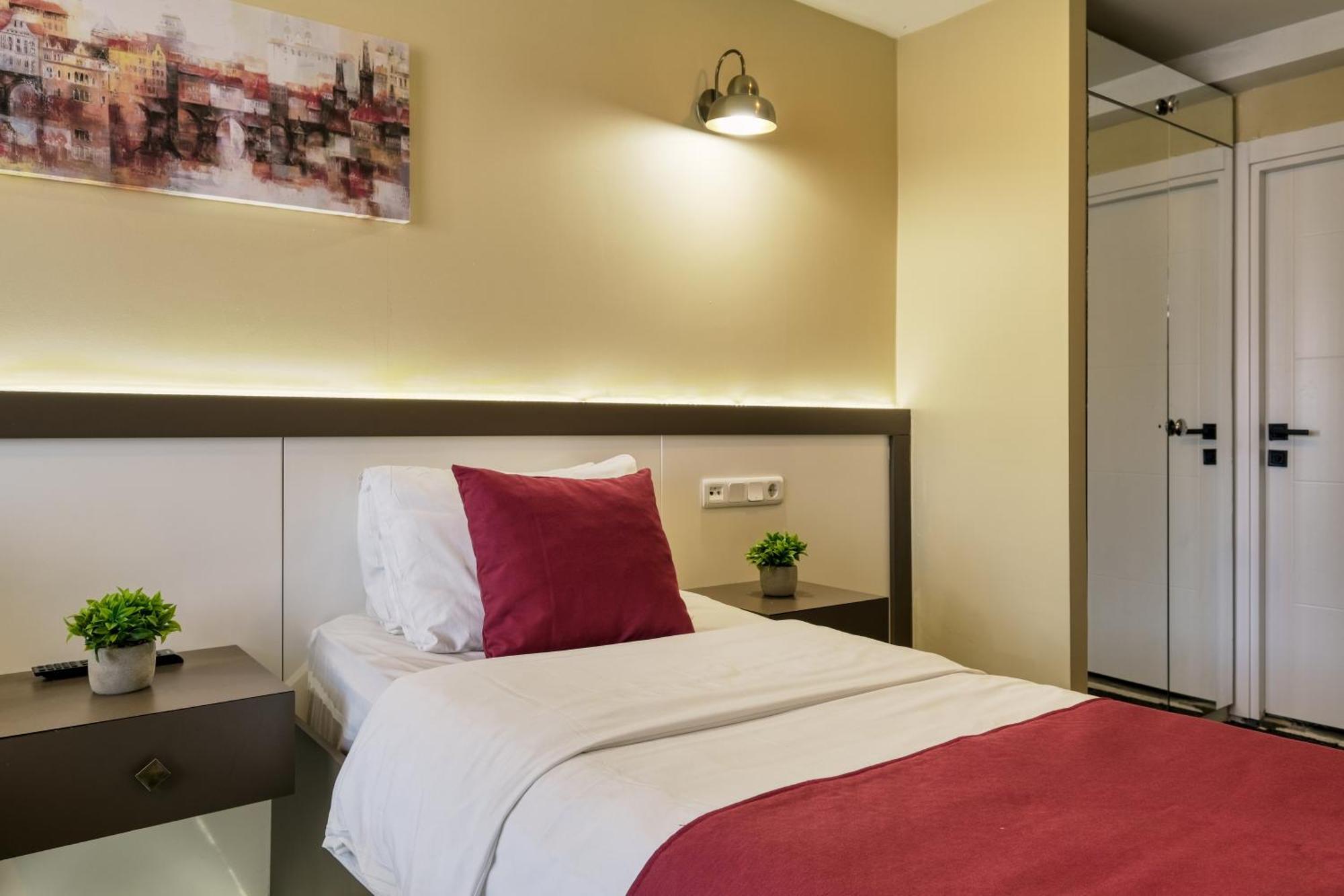 Duck Otel Истанбул Екстериор снимка